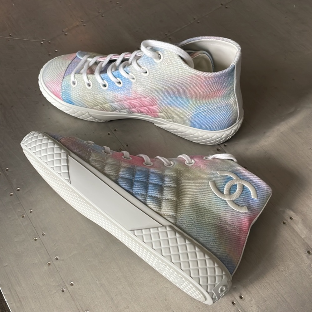 Chanel white pink multi color high top quilted sneakers trainers flats sz 38 - Picture 4 of 11